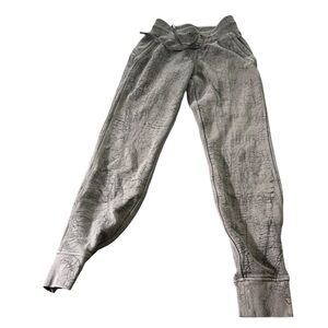 Lululemon Women’s Warm Down Jogger Thread Dye Sweatpants Size 0